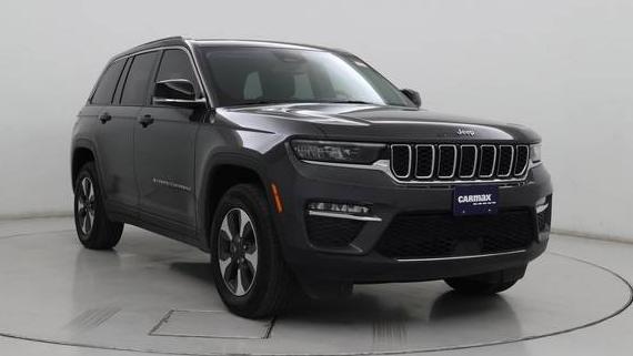 JEEP GRAND CHEROKEE 2023 1C4RJYB65PC596039 image